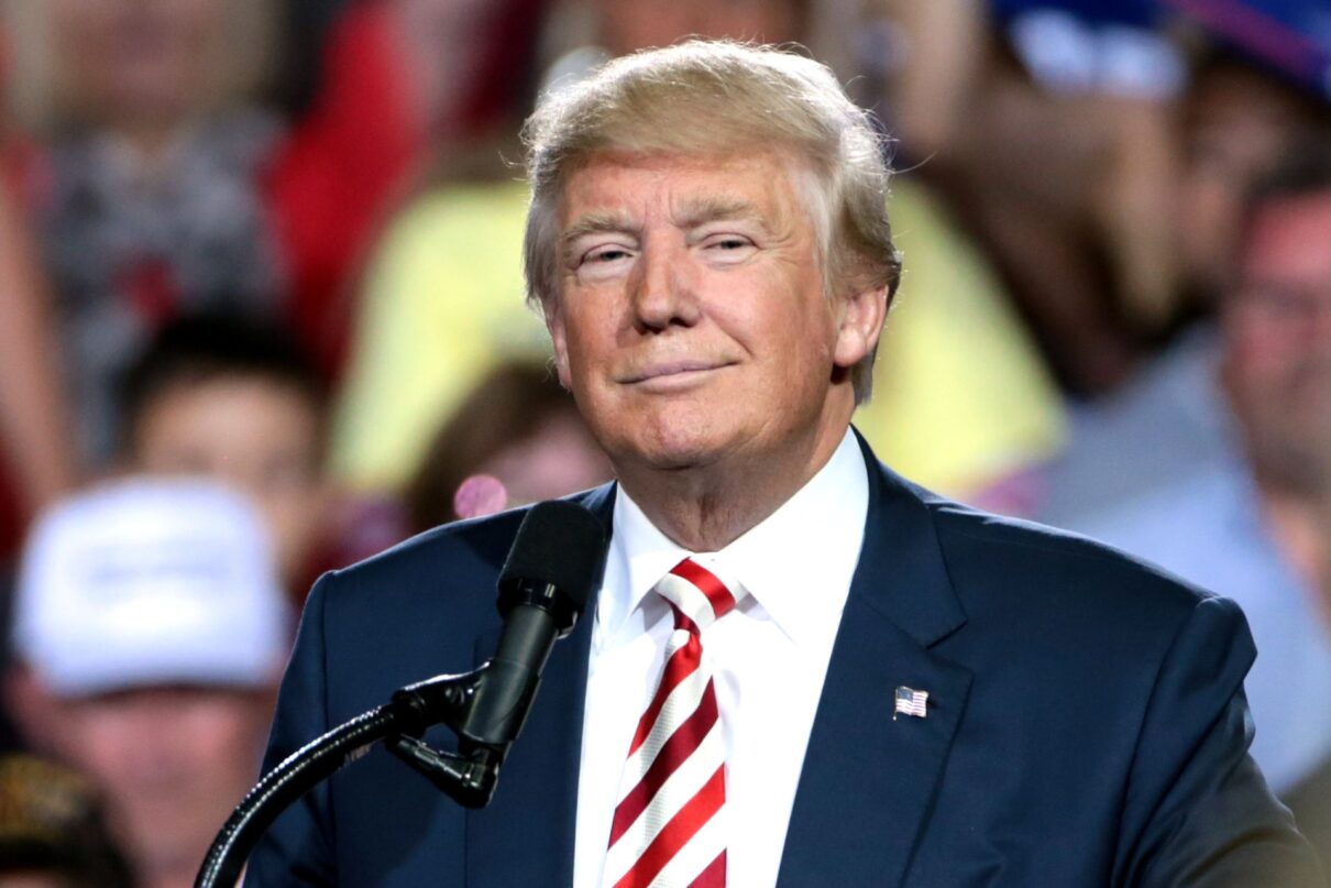 Donald Trump speaking with supporters at a campaign rally at the Prescott Valley Event Center in Prescott Valley, Arizona. (CC BY-SA 2.0, https://flickr.com/photos/gageskidmore/29829421110/)