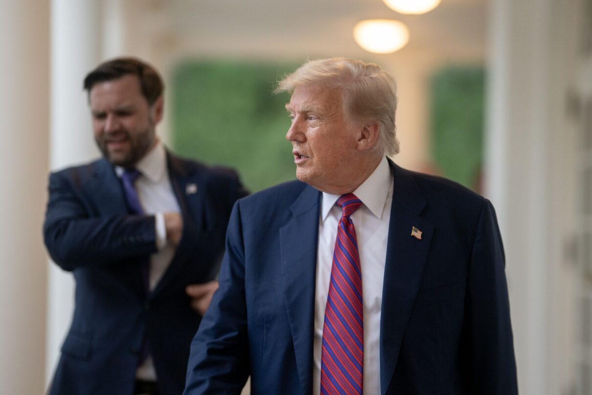 President Donald Trump and Vice President JD Vance walk along the West Colonnade, Friday, July 18, 2025. (Official White House Photo by Daniel Torok)