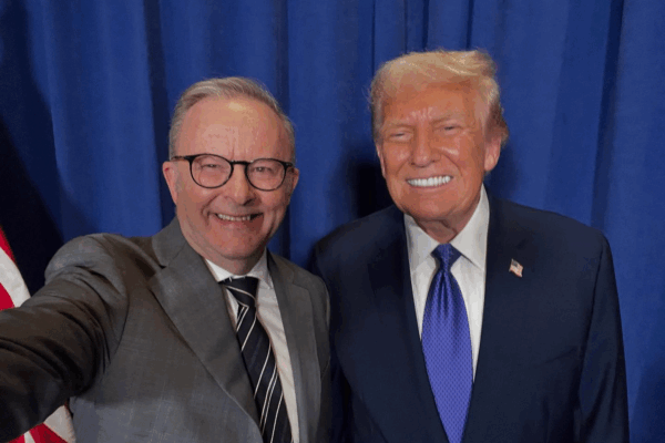 Albanese-Trump selfie