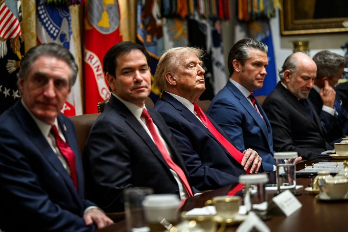President Donald Trump holds a cabinet meeting, Thursday, January 29, 2026, in the Cabinet Room. (Official White House Photo by Molly Riley)