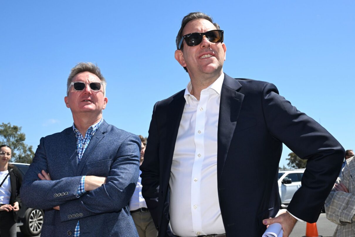 Australian Minister for Climate Change and Energy, Chris Bowen (left) and Treasurer Jim Chalmers (right) are seen at a press conference at the Ampol Lytton Refinery in Brisbane. Wednesday, September 17, 2025. The Albanese Government is investing $1.1 billion to help unlock the economic opportunities on offer from low carbon liquid fuels.